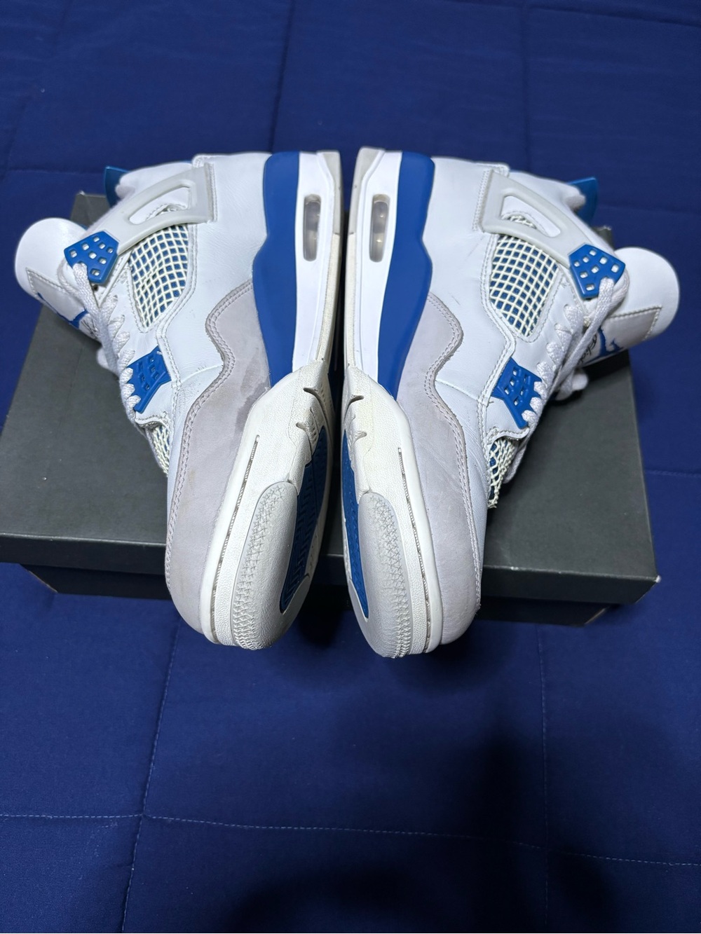 Jordan 4 Retro Military Blue 2024 Size 9.5 - Picture 3 of 8
